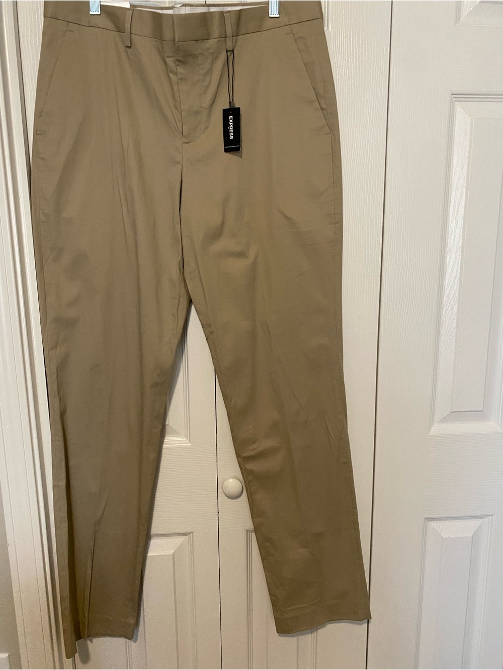 Express Men's Chino Pants in Khaki Tan